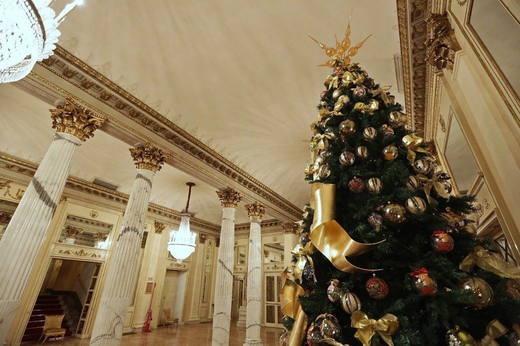 Top Five Gli Alberi Di Natale Pi Belli In Italia Villegiardini