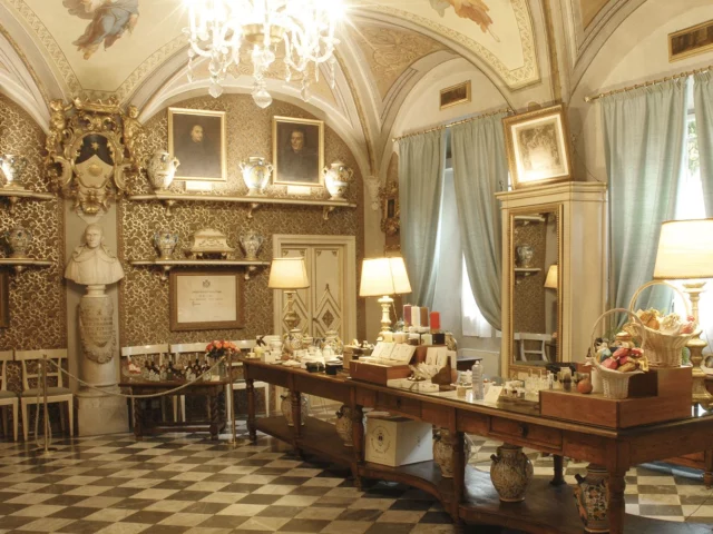 Officina Profumeria Santa Maria Novella