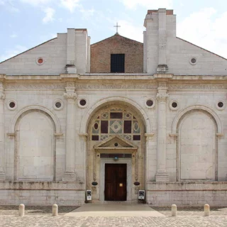 Tempio malatestiano Leon battista Alberti