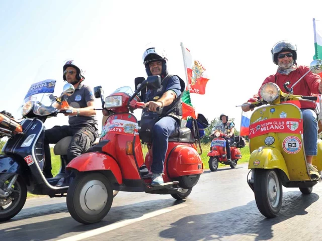 Vespa World Days